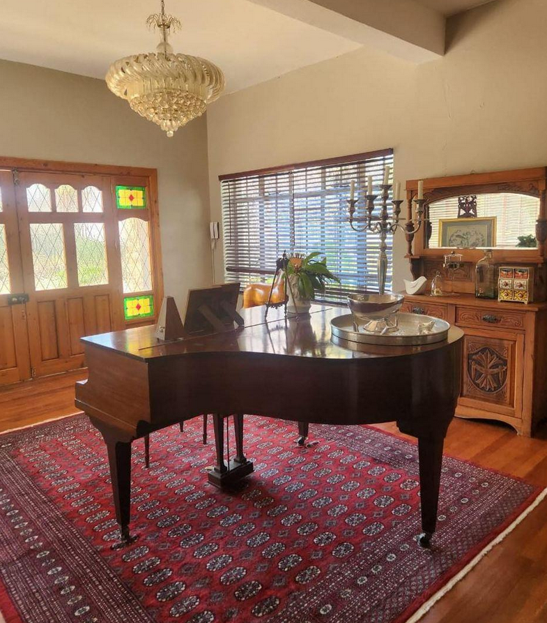 6 Bedroom Property for Sale in Harmonie Eastern Cape